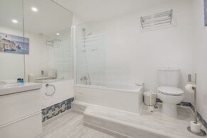 Traditional Duplex in Principe Real