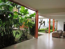 Hotel Yalconia