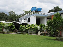 Hotel Yalconia