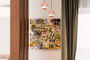 GRAND BASE Hakata Haruyoshi