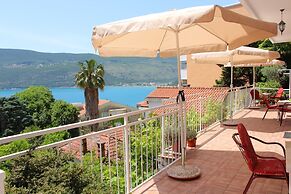 Guest House Tomanovic