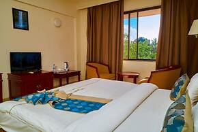 Luwa Evergreen Hotel