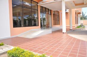 Luwa Evergreen Hotel