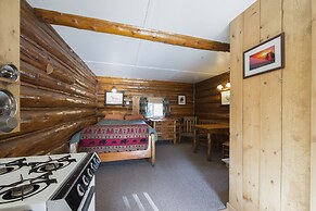 Silver Gate Lodging