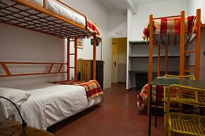 Hostel Layos, Toledo
