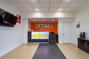 Motel 6 Alma, AR