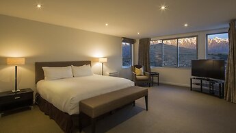 Mountain & Lake Views