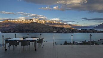 Mountain & Lake Views