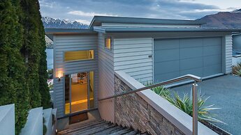 Mountain & Lake Views