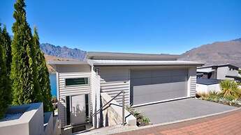 Mountain & Lake Views