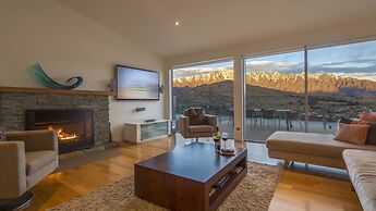 Mountain & Lake Views