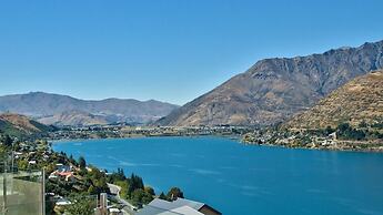 Mountain & Lake Views
