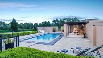 Tora Bay Exclusive Estate