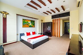 Coop's Hotel & Apartments