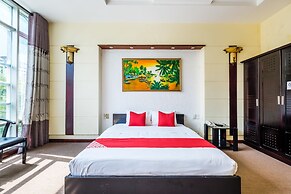 Coop's Hotel & Apartments