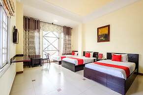 Coop's Hotel & Apartments