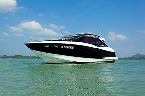 Isawan 2BR Salt Pool Villa in Baannaraya