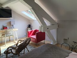 Manoir De Tireveste