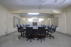 The Salvation Army Red  Shield Guest House - Hostel