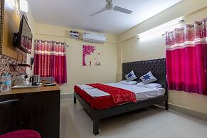 The Salvation Army Red  Shield Guest House - Hostel