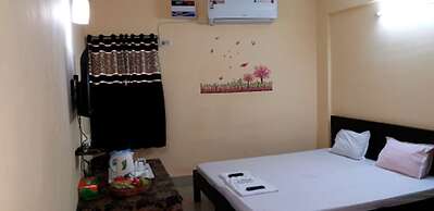 The Salvation Army Red  Shield Guest House - Hostel