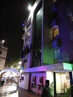 The Salvation Army Red  Shield Guest House - Hostel