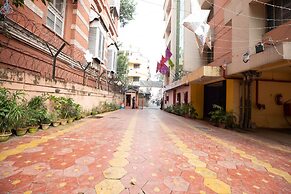 The Salvation Army Red  Shield Guest House - Hostel