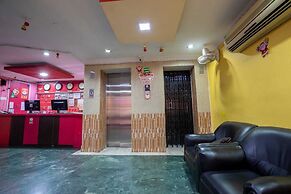 The Salvation Army Red  Shield Guest House - Hostel