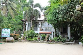 Laiya White Cove Beach Resort