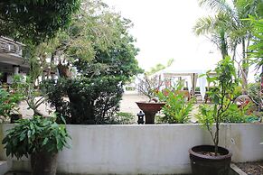 Laiya White Cove Beach Resort