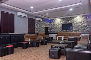 Mayors & Diplomat Suite GRA