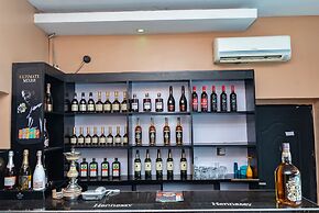 Mayors & Diplomat Suite GRA