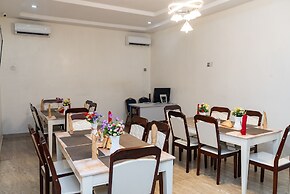 Mayors & Diplomat Suite GRA