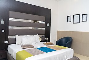 Mayors & Diplomat Suite GRA