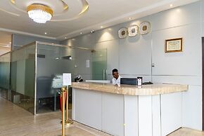 Mayors & Diplomat Suite GRA