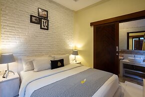 Paisa Seminyak Living