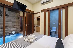 Paisa Seminyak Living