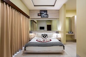 Paisa Seminyak Living