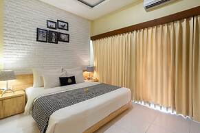 Paisa Seminyak Living