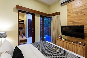 Paisa Seminyak Living