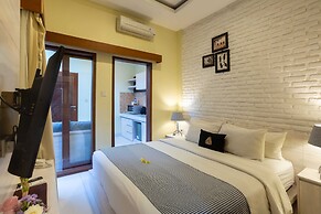 Paisa Seminyak Living