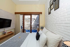 Paisa Seminyak Living