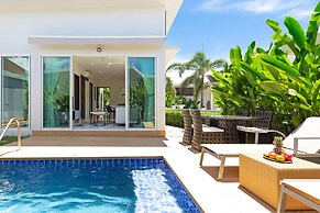 Tropical Stay at 2BR Pool Villa Greens 8