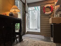 One Drake Road Hotel