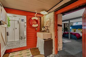 One Drake Road Hotel