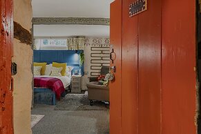 One Drake Road Hotel
