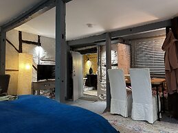 One Drake Road Hotel