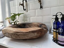 One Drake Road Hotel