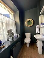 One Drake Road Hotel