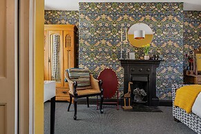 One Drake Road Hotel